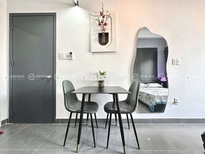 CHO THUÊ CĂN HỘ BAN CÔNG FULL NỘI THẤT GẦN HỌC VIỆN HÀNG KHÔNG, ETOWN