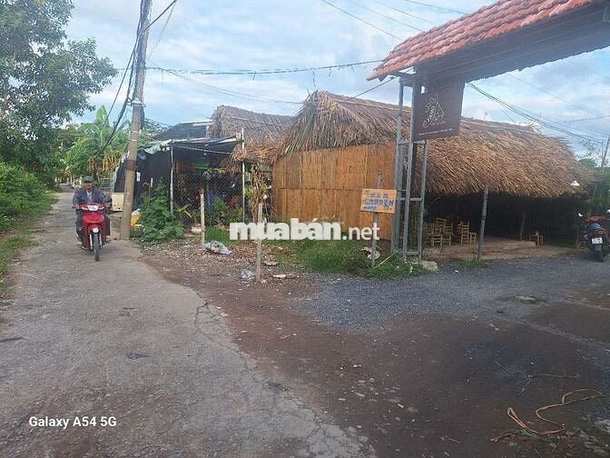 Nhà lá Wiew đẹp DTSD:72M² khu vực tập trung buôn bán , dân cư đông đúc