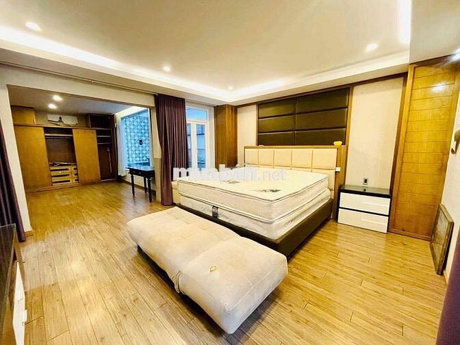 SIÊU PHẨM VILLA HIỆN ĐẠI NGAY NGÃ TƯ BẢY HIỀN (1 HẦM, 5 TẦNG, CÓ TM )