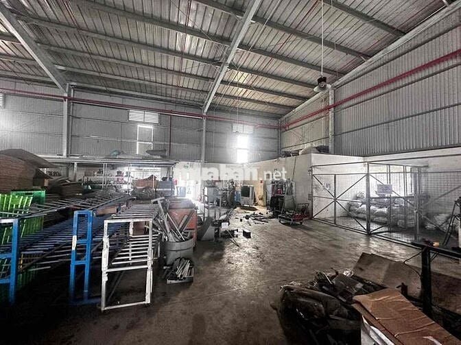 GIỚI THIỆU:   CHO THUÊ NHÀ XƯỞNG KCN DT:  3.388m BÌNH DƯƠNG