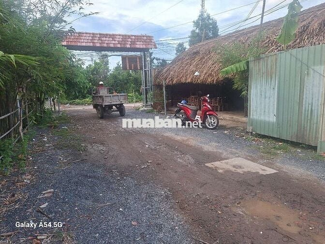 Nhà lá Wiew đẹp DTSD:72M² khu vực tập trung buôn bán , dân cư đông đúc
