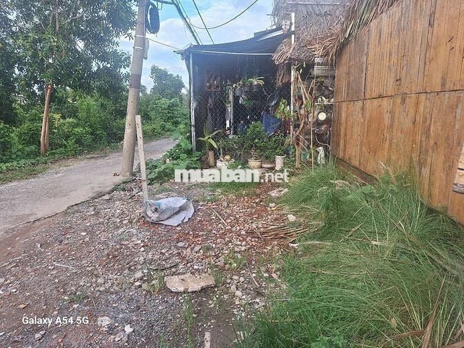 Nhà lá Wiew đẹp DTSD:72M² khu vực tập trung buôn bán , dân cư đông đúc