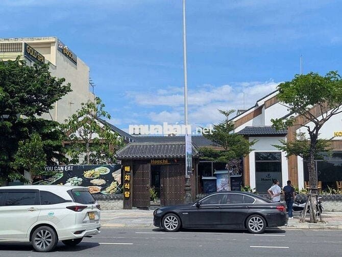 Cần cho thuê mb mt đường Võ Nguyên Giáp dt 1000m2 ngang 30m