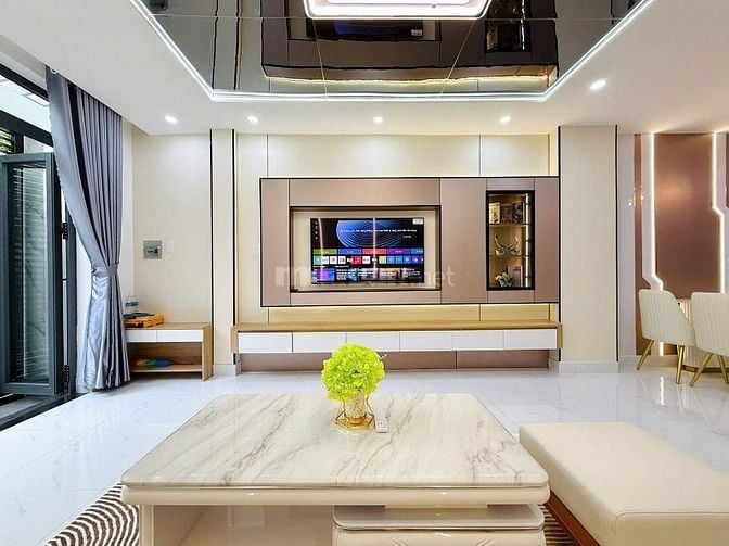 SANG TÊN NGAY, ĐƯỜNG LÝ THÁI TỔ, Giá 6Tỷ790 - 40m2, SH chính chủ.