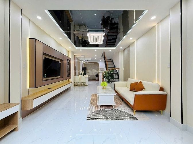 SANG TÊN NGAY, ĐƯỜNG LÝ THÁI TỔ, Giá 6Tỷ790 - 40m2, SH chính chủ.