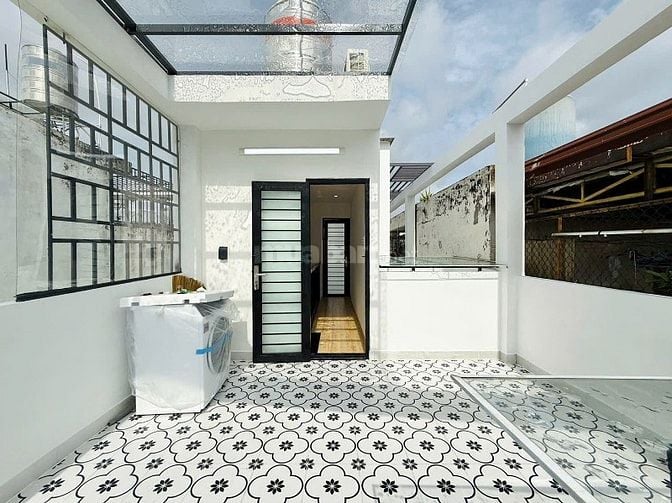 SANG TÊN NGAY, ĐƯỜNG LÝ THÁI TỔ, Giá 6Tỷ790 - 40m2, SH chính chủ.