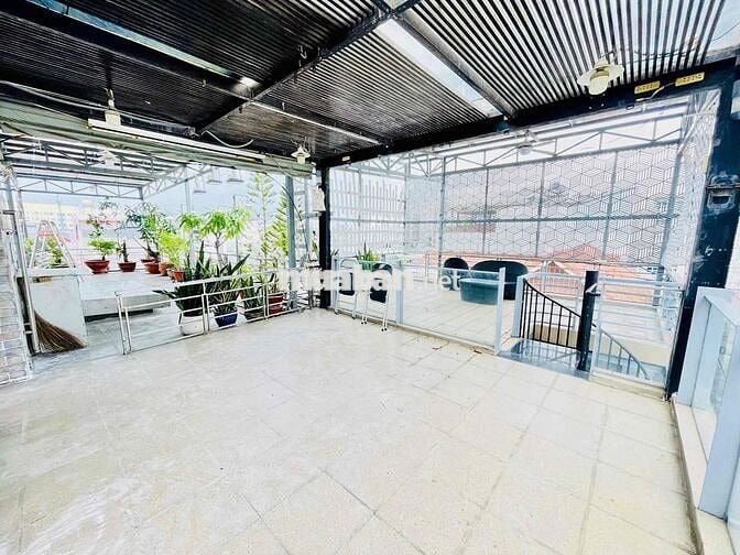 BIỆT THỰ CÓ THANG MÁY. 12x20M - 1025F Cách Mạng Tháng 8, P.7, Q.TB
