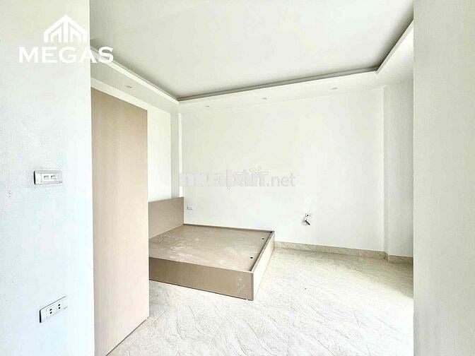 TRỐNG SẴN CĂN HỘ STUDIO BAN CÔNG CỰC THOÁNG NGAY TÂY HỒ