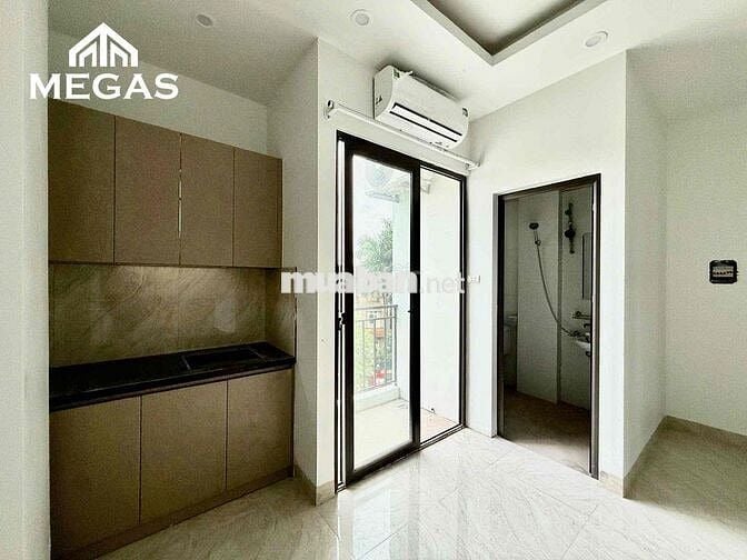 TRỐNG SẴN CĂN HỘ STUDIO BAN CÔNG CỰC THOÁNG NGAY TÂY HỒ