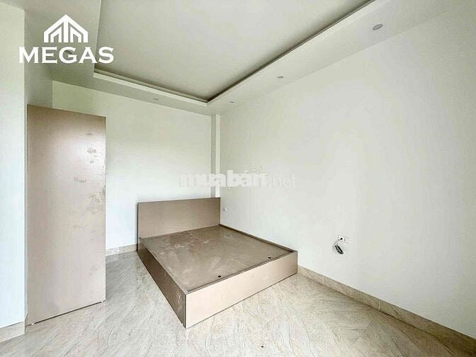 TRỐNG SẴN CĂN HỘ STUDIO BAN CÔNG CỰC THOÁNG NGAY TÂY HỒ
