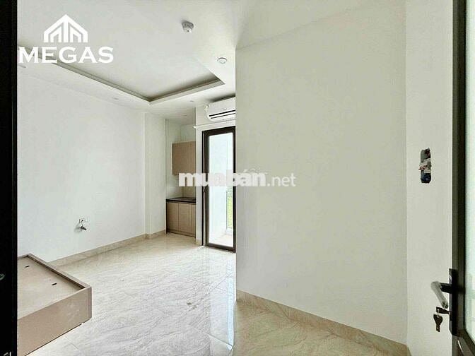 TRỐNG SẴN CĂN HỘ STUDIO BAN CÔNG CỰC THOÁNG NGAY TÂY HỒ