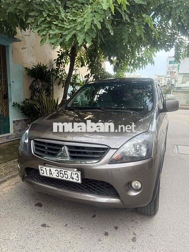 Mitsubishi Zinger 2012 8 chổ