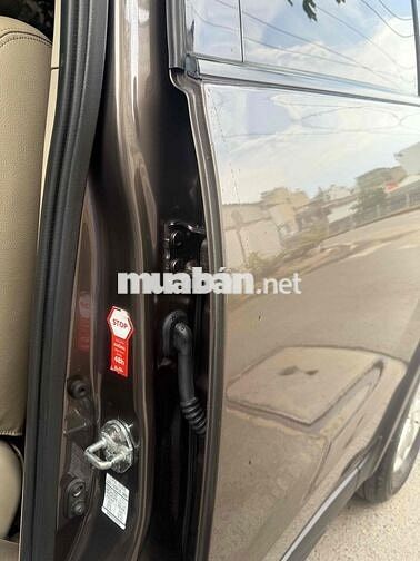 Mitsubishi Zinger 2012 8 chổ