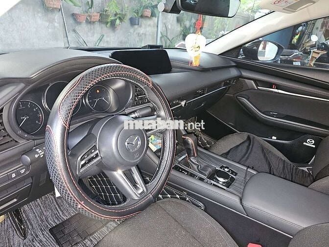 2022 1.5L Deluxe - 11000 km