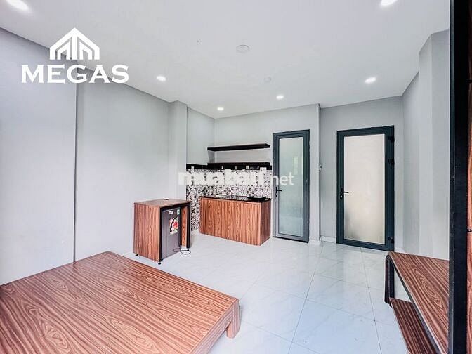 Studio full nội thất,ban công,diện tích 25m2,ngay trung tâm Trường Thọ