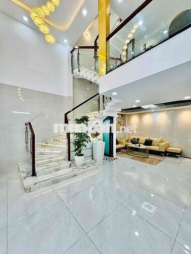 Cô My cần bán gấp nhà đường Tản Đà, Quận 5. Giá 5Tỷ 380Triệu/ DT 5x9m.