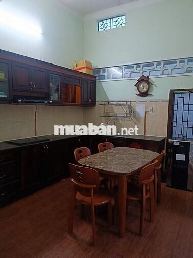Cho thuê nhà ở 86 m2 ba phòng ngủ, gần siêu thị GO