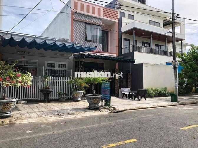 NHÀ ĐẸP NGAY CÔNG VIÊN- ĐƯỜNG 7m5 THOÁNG MÁT