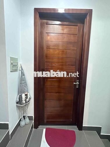 Phòng ở Q.10 có ban công, full nội thất