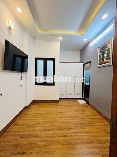 CHO THUÊ NHÀ TRỆT 4 LẦU 8PN SẴN NỘI THẤT TRỤC CHÍNH NAM LONG GIÁ 30TR