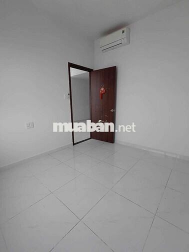 Cho thuê căn hộ Green river 2pn 2wc nhà trống 8,5tr, có máy lạnh 9tr