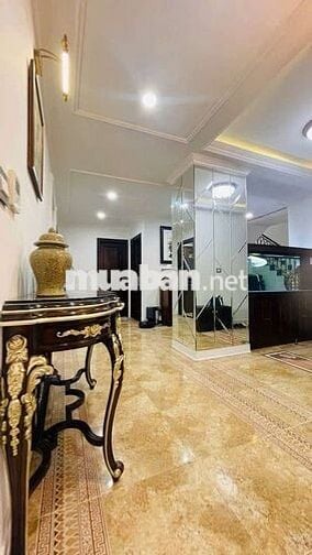 Căn Penthouse 339m2, 4PN, 4VS, 2 tầng, ban công siêu rộng