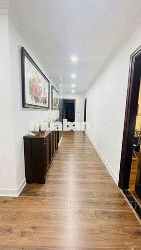 Căn Penthouse 339m2, 4PN, 4VS, 2 tầng, ban công siêu rộng