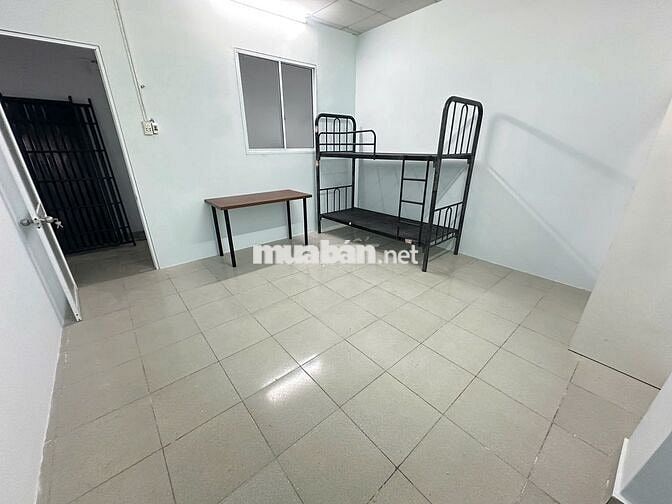 Phòng trọ cao cấp giá tốt 3tr2 Huỳnh Tấn Phát sát UFM, Cầu Tân Thuận