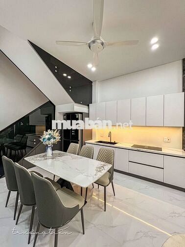 NHÀ MỚI ĐẸP CÒN KIÊN CỐ GIÁ RẺ 1TY450/120M2 NỘI THẤT ĐẦY ĐỦ SHR