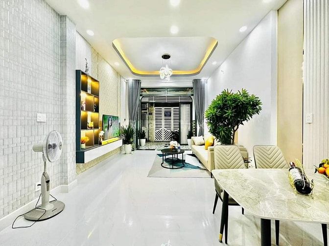 Cần thanh lý gấp nhà đường Tạ Uyên, Phường 15, Quận 5. 