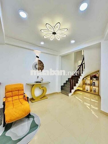HOÀNG HOA THÁM PHÚ NHUẬN DT 44M2- 4TẦNG BT. CÁCH HXH 30M Giá 4.93TỶ TL
