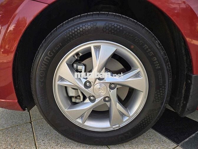 Hyundai Elantra 2022 Elantra 1.6 AT - Odo 5v km