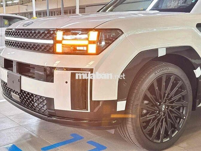Santa Fe 2025 Nội thất Nâu - Giảm 99% Thuế
