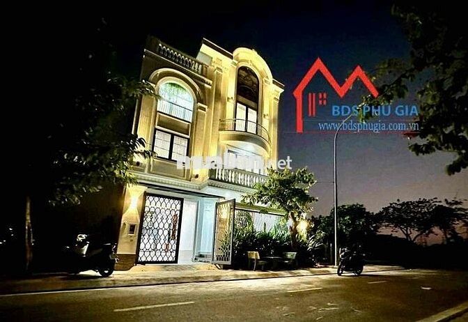 BIỆT THỰ TÂN CỔ ĐIỂN KHU DÂN CƯ BỘ CÔNG AN| ĐƯỜNG PHẠM HỮU LẦU,
