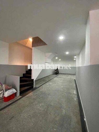 CHO THUÊ NHÀ FULL ỐP KÍNH CÓ THANG MÁY NGAY 2B CAO THẮNG QUẬN 3