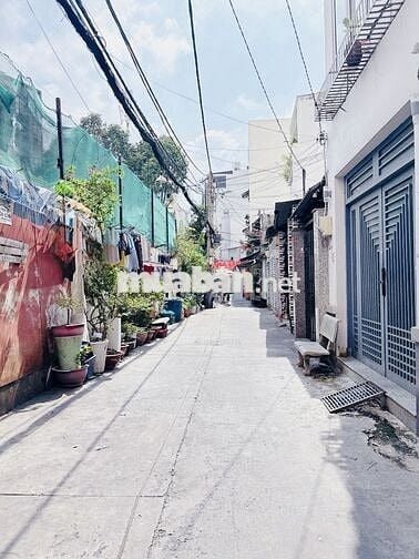 NHÀ NỞ HẬU 7.6M - 4 TẦNG - GẦN CÔNG VIÊN KHÁNH HỘI - PHƯỜNG 3 - QUẬN 4