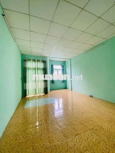 CHO THUÊ NHÀ LẦU 3PN KDC 586 LỘ OTO GẦN CHỢ GIÁ 4.5TR/THÁNG
