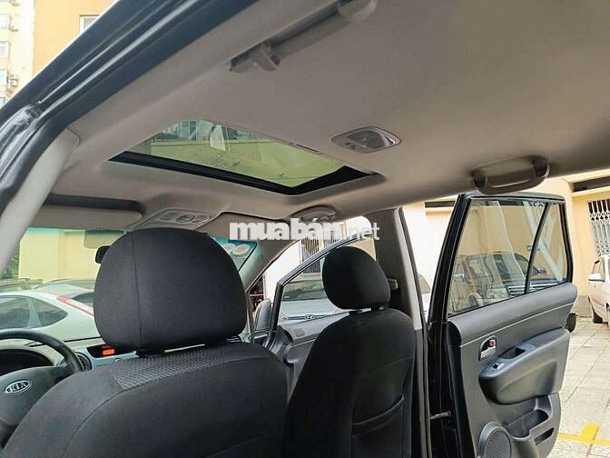 Kia Carens 2009 SX 2.0 AT - 15000 km