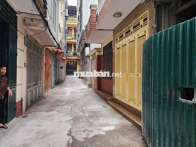 BÁN ĐẤT TẶNG NHÀ 2 TẦNG PHỐ THÁI HÀ 80/100M2 MT 6.5M - GIÁ CHỈ 20TỶ