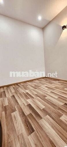 BÁN NHÀ NGUYỄN THẦN HIẾN P18 Q4~30M2~2TẦNG NHÀ ĐẸP~NHĨN 4TỶ XÍU.