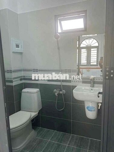 nhà trệt lầu 2 pn 2 wc hẻm xe ba gác