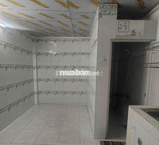 Phòng 1 trệt 1 lầu gần Đại Học Luật 3.5triệu