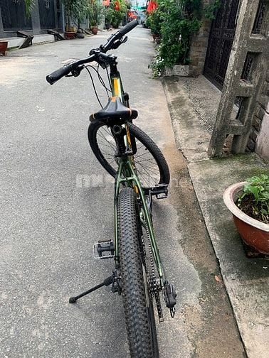 Muốn đổi xe khác,cần bán lại xe đạp thể thao life vic 3