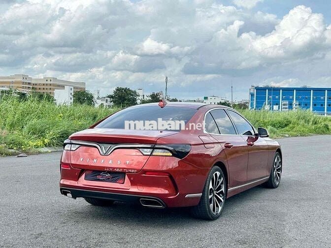 VinFast Lux A Premium 2021 bản cao cấp hợp lý quá