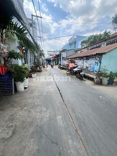 840m2(12.6x68m) full thổ phân lô được Chiến Lược, BTĐ A, Bình Tân