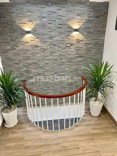 BÁN GẤP NHÀ - Đường Huỳnh Văn Bánh P13 Q.Phú Nhuận DT83m2/3TY650