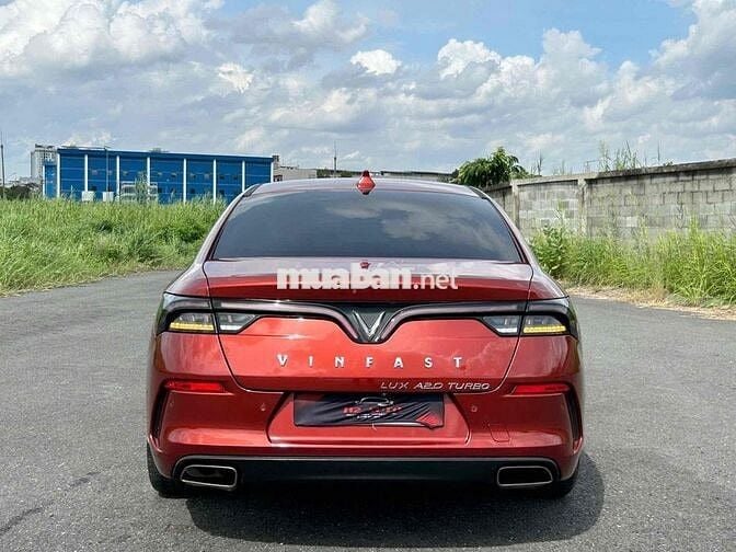 VinFast Lux A Premium 2021 bản cao cấp hợp lý quá