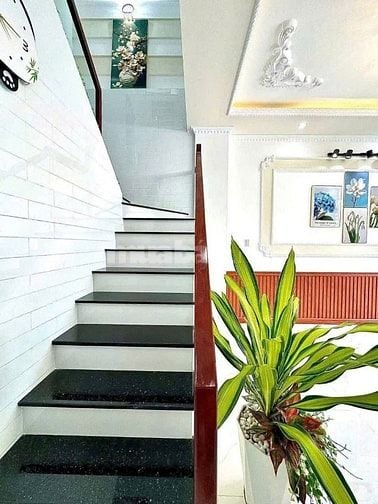 Bán nhanh nhà Phạm Văn Đồng, Thủ Đức. Giá: 2 tỷ 520tr, sổ hồng riêng, 