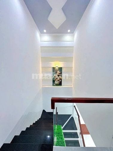 Bán nhanh nhà Phạm Văn Đồng, Thủ Đức. Giá: 2 tỷ 520tr, sổ hồng riêng, 