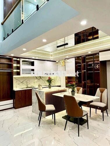 Bán nhà ngõ Trường Chinh 41m 6 tầng thang máy gần phố giá 11.8 tỷ